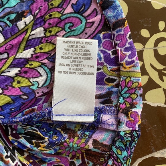 DRESS BARN Peasant Top Sz: L. - Picture 6 of 6